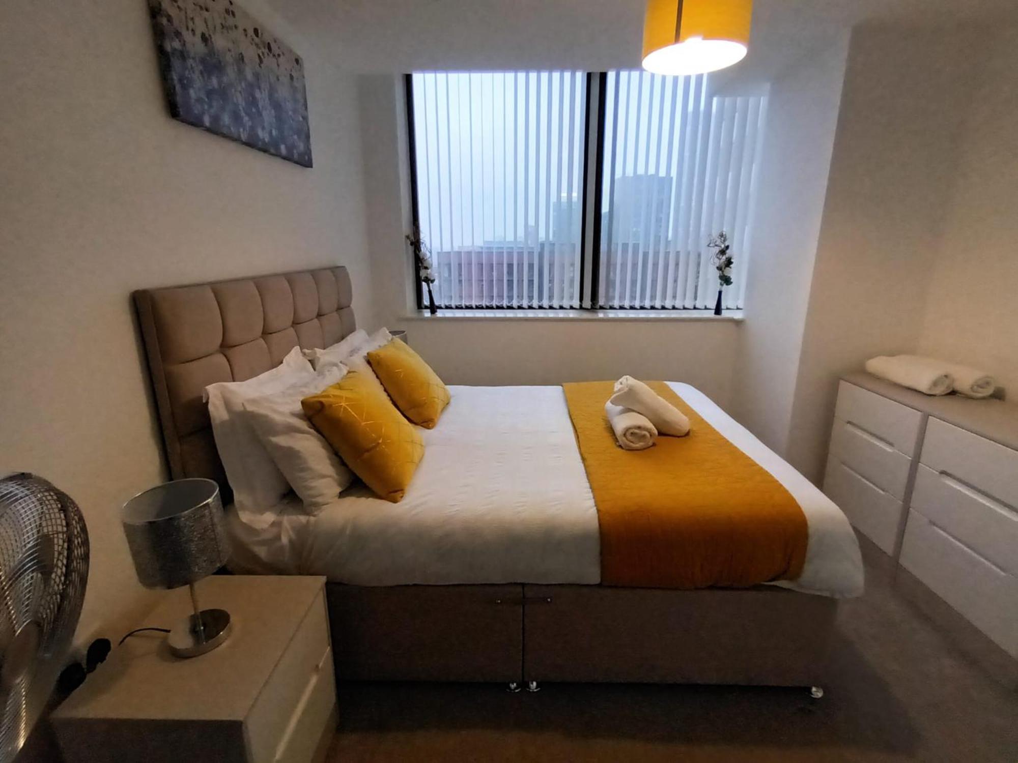 Kcs Broad Street Apartment Бірмінгем Екстер'єр фото