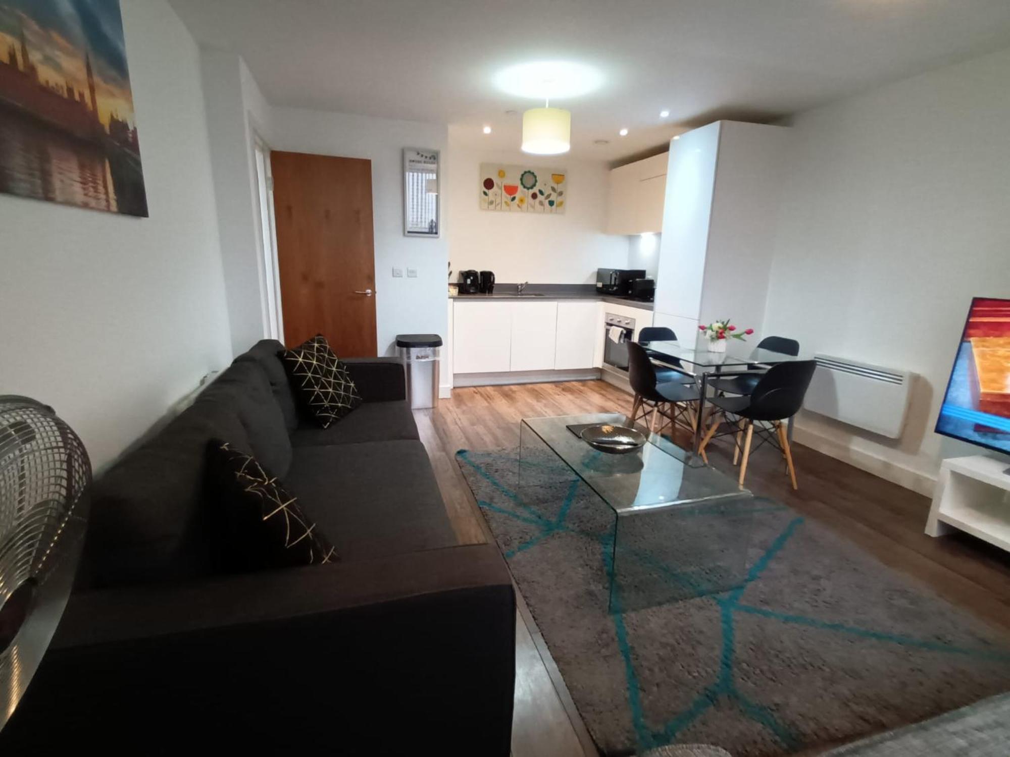 Kcs Broad Street Apartment Бірмінгем Екстер'єр фото