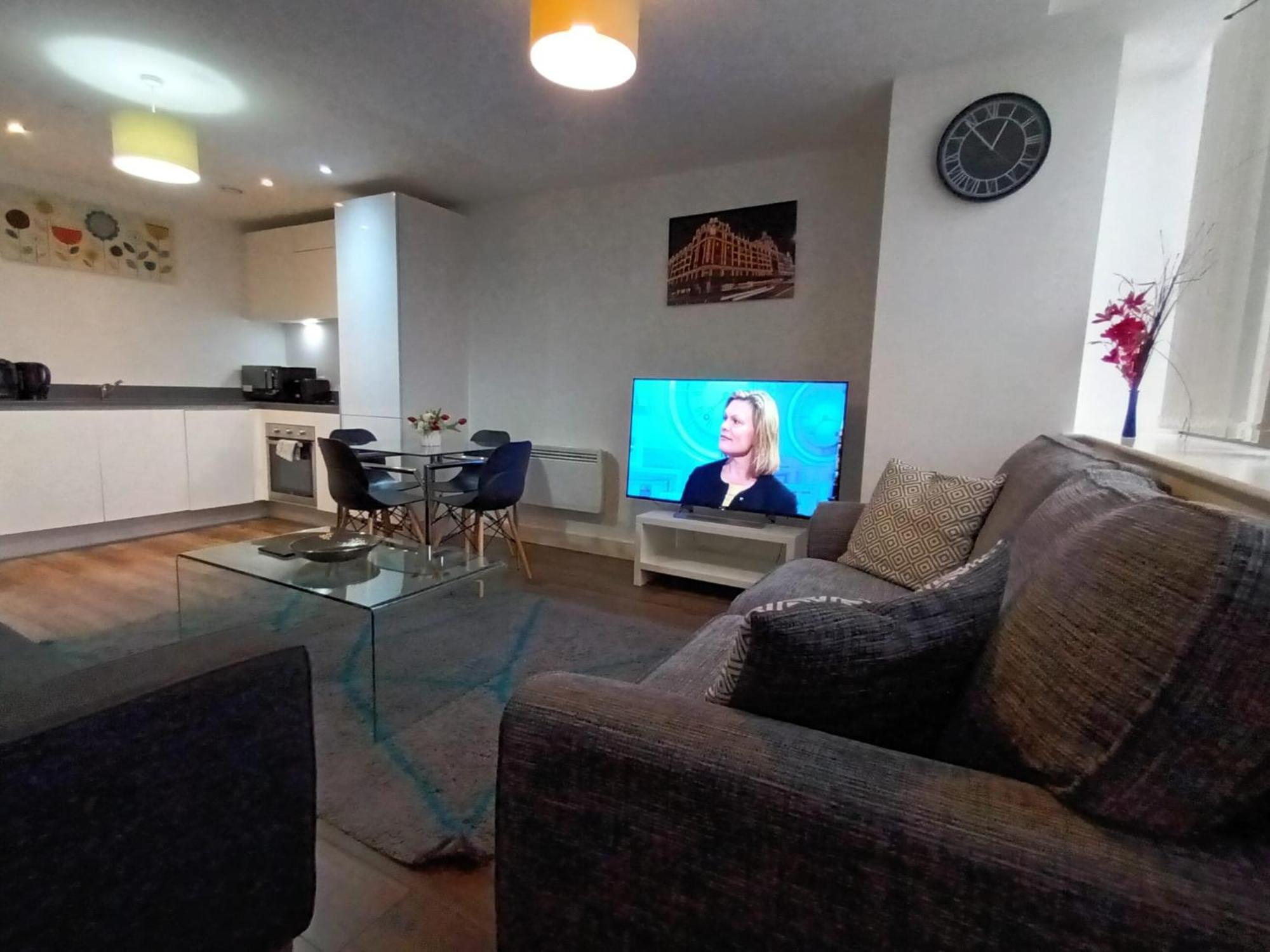 Kcs Broad Street Apartment Бірмінгем Екстер'єр фото