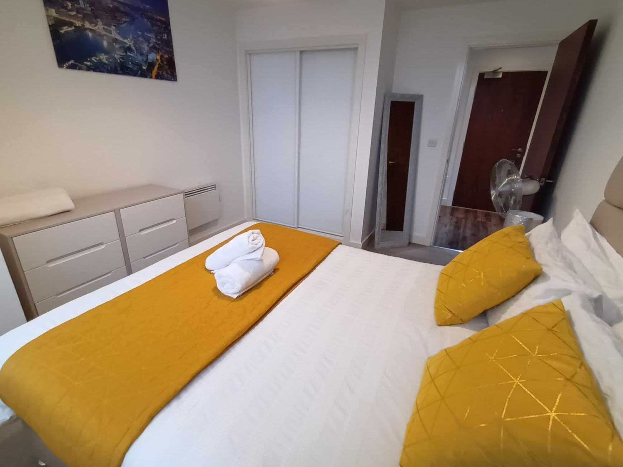 Kcs Broad Street Apartment Бірмінгем Екстер'єр фото