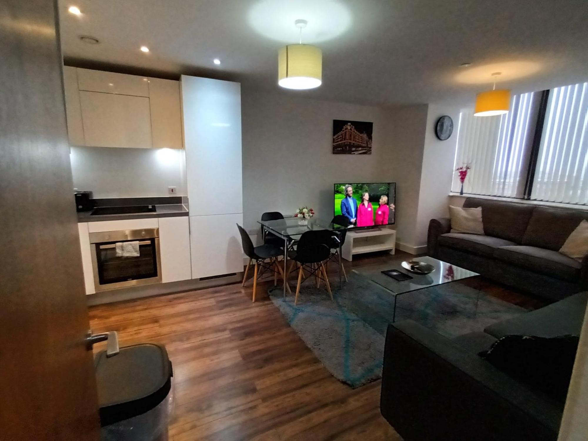 Kcs Broad Street Apartment Бірмінгем Екстер'єр фото